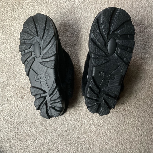 UGG Coquette Shearling Lined Slipper (Women) - Never worn - Picture 5 of 6